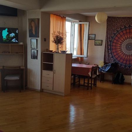 Good Apartment Tbilisi Luaran gambar